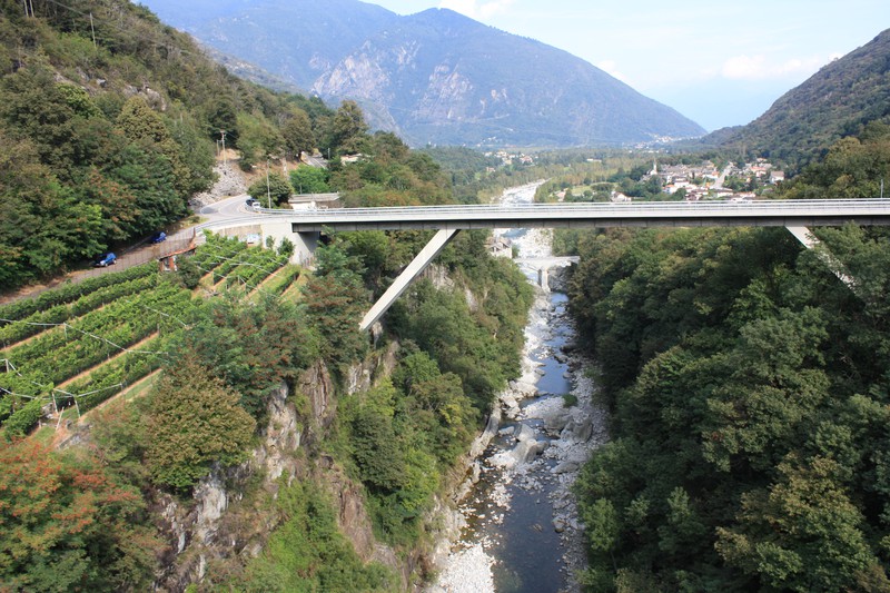Blick auf die Melezza, welche uns noch eine geraume Zeit begleiten wird