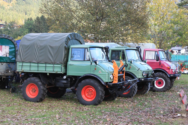 Ebensolche Unimog-Parade