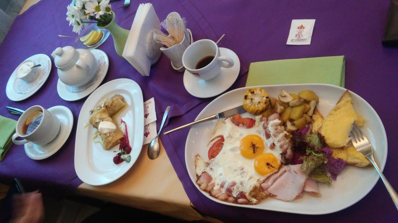 Frühstück im Kunsthotel Iris