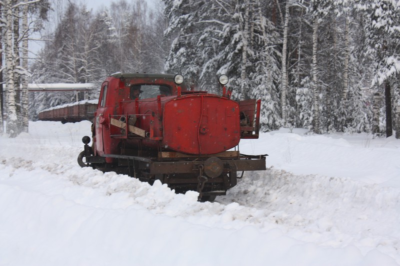 Дрезина 405