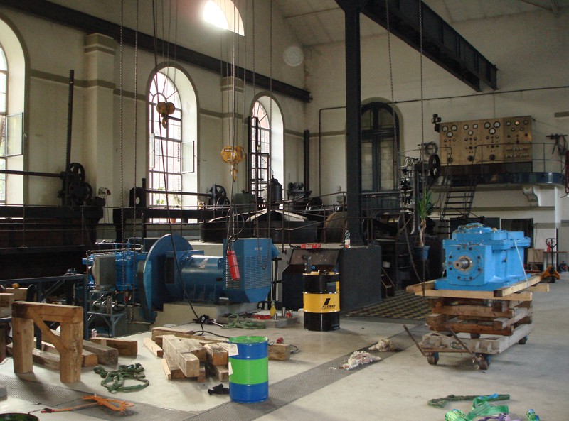 Turbinenhalle des Tivolikraftwerks